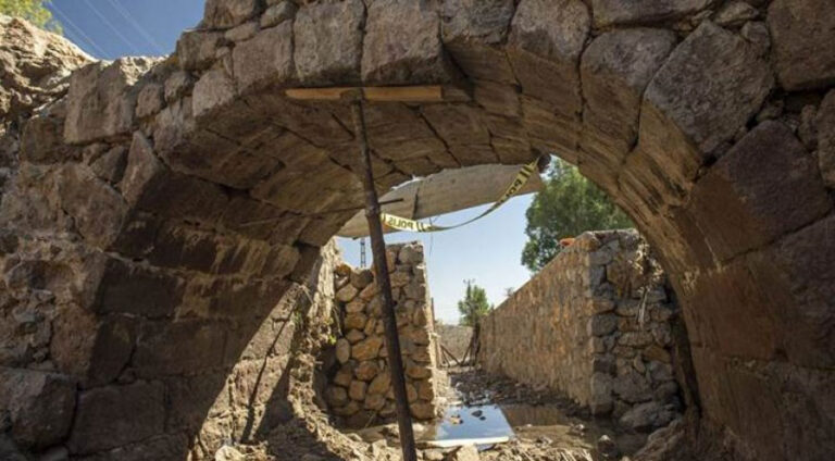 ل دێرسمێ پرەکە دیرۆکی ھات دیتن