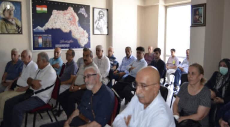 لێکۆلەر و نڤیسکار مووراد جوان ل وانێ کۆنفەرانسەک ل دار خست