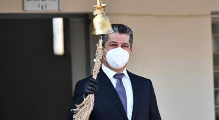 ب ئامادەبوونا سەرۆکوەزیر مەسروور بارزانی زەنگلێ سالا نوویا پەروەردەھیێ تێ لێدان