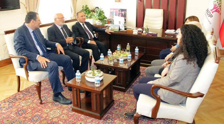 شاندا ئاک پارتیێ سەردانا ھەدەپێ کر