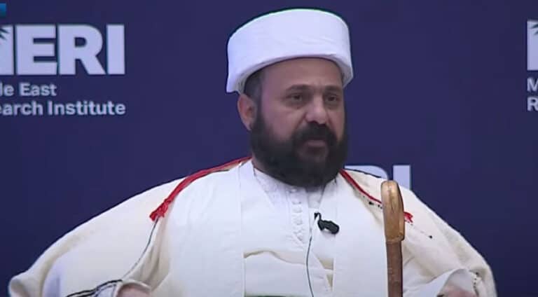 بابە شێخ: پرسا ئێزدیان کرنە پرسەکا سیاسی