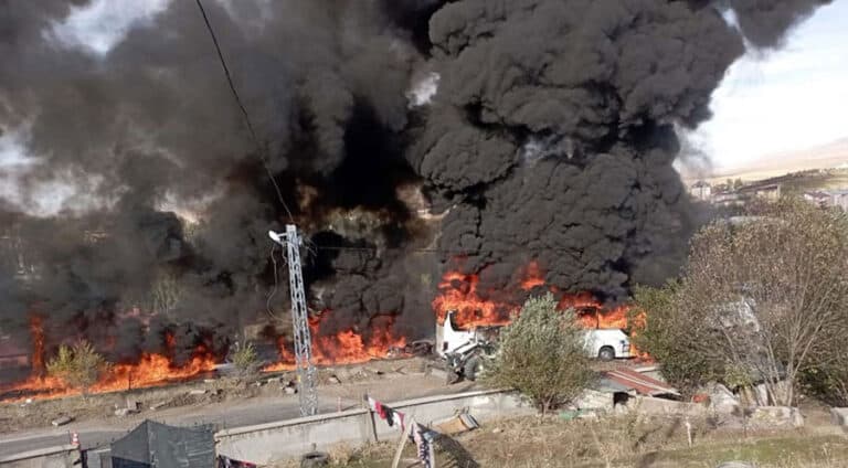 ژ بەر بوویەرا ترافیکێ ل ئاگریێ 7 کەسان جانێ خوە ژ دەست دان