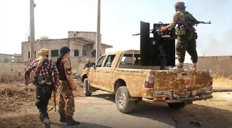 هه‌سه‌دێ 5 چه‌ته‌یێن تركیێ كوشتن شه‌رڤانێن هێزێن سووریه‌یا ده‌مۆكراتیك كوشتنا دو چه‌كدارێن گرووپا ب ناڤێ "ئارتێشا نشتمانی" یێن سەر ب ترکیێ ڤە كوشتن و هنه‌كێن دن بریندار كرن. رەوانگەها سووری بۆ مافێن مرۆڤان ئه‌شكه‌ره‌ كر، د په‌ڤچوونێن 24 ساعه‌تێن ده‌رباسبوویی ده‌، هێزێن سووریه‌یا ده‌مۆكراتیك لڤ و ته‌ڤگه‌رێن ئارتێشا نشتیمانی ل خالا عه‌ریشه‌ ل گوندەوارێ تل تەمرێ باکورێ رۆژئاڤا حەسەکێ دان به‌ر تۆپان و د ئه‌نجامێ ده‌ زرارێن جانی پێره‌ خستن. ده‌ستنیشان كر، د تۆپبارانا هه‌سه‌دێ ده‌، 2 چه‌كدارێن ئارتێشا نشتیمانی هاتنه‌ كوشتن و 3 بریندار بوونه‌، یێك ژ كوشتیان ژ كۆما سۆلتان موراده‌. ئه‌ڤ تۆپبارانا هه‌سه‌دێ وه‌كه‌ به‌رسڤه‌كێ ل همبه‌ری ئێریشێن تركیێ هاتیه‌ كو ژ دوهـ ڤه‌ ل رۆژهلاتێ سه‌رێ كانیێ و گوندێن گوندەوارێ ئەبوو راسین، ل باکورێ رۆژئاڤایێ حەسەکێ ده‌وام دكن.