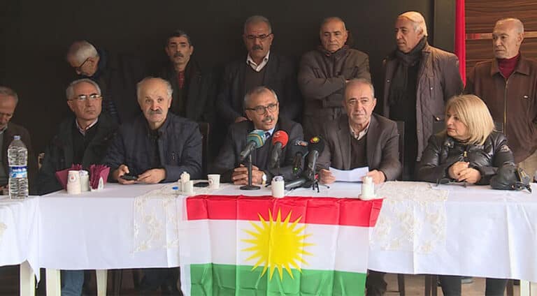 پارتیێن باکورێ کوردستانێ ئێریشا ل سەر ئالا کوردستانێ شەرمەزار دکن