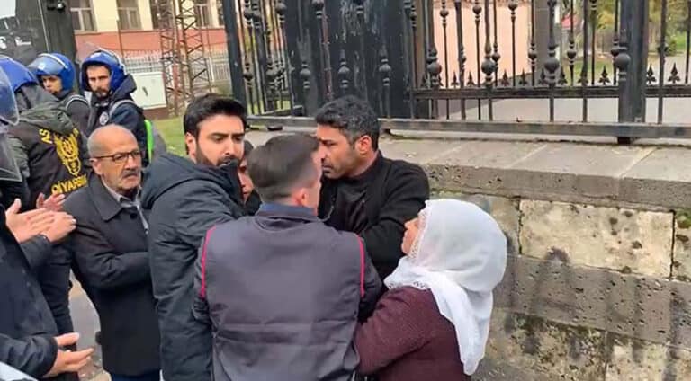 ل دیاربەکر 2 کەس ھاتن بنچاڤکرن