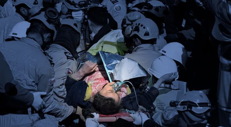 Li Hatayê piştî 176 demjimêran jinek hat rizgarkirin