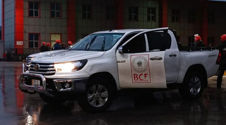 تیمێن دەزگەهێ خێرخوازی یێ بارزانی گھیشتن باکورێ کوردستانێ