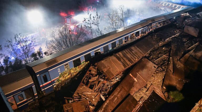 Li Yûnanistanê qezaya trenê 32 kes mirin