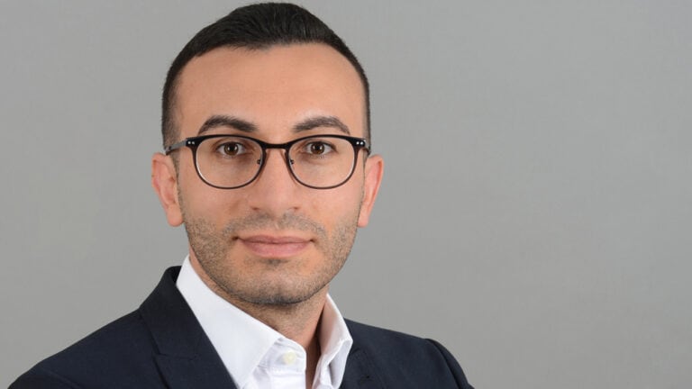 کوردێ ژ رۆژئاڤا بوو شارەدارێ باژارێ مەزنێ فرانکفورتێ