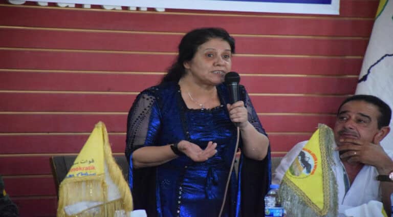 تێکلیێن نەشەرعی یێن شێورمەندا رێڤەبەریا خوەسەر یا کانتۆنا حەسەکێ لگەل شۆفێرێ وێ ئەشکەرە بوون