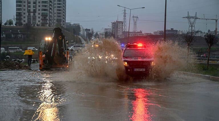 ژ بۆ 5 باژارێن باکورێ کوردستانێ ھشیاریا بارانا بھێز