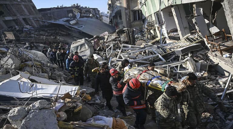 ل ترکیێ و باکورێ کوردستانێ ھەژمارا قوربانیێن ئەردھەژێ 50 ھەزار دەرباس کر