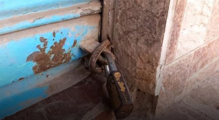 ژ بەر مەرجێن رێڤەبەریا پەیەدێ بۆ نووکرنا مۆلەتێ خوەدانێن دوکانان دەرگەھێن دوکانێن خوە گرتن