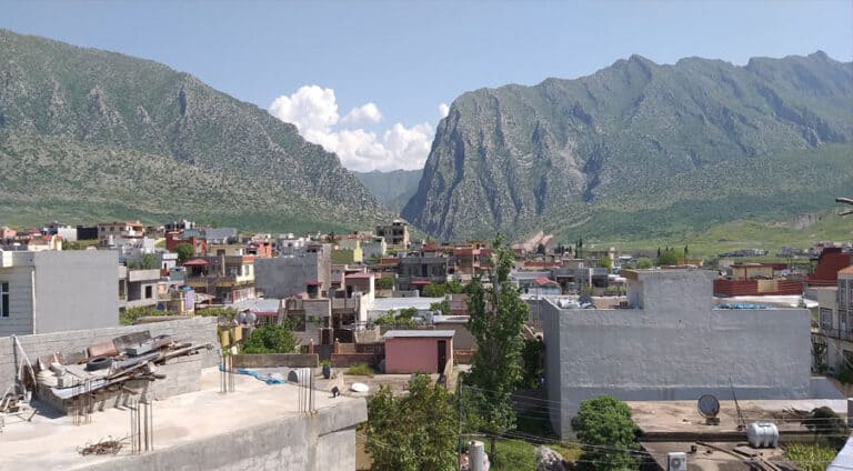 چەکدارێن پەکەکێ ل دێرالۆکێ تەقە ل ھێزێن پێشمەرگە کرن