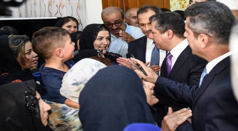 سەرۆکوەزیر مەسروور بارزانی ل دوھۆکێ گوھداریا داخوازێن خەلکێ دکە