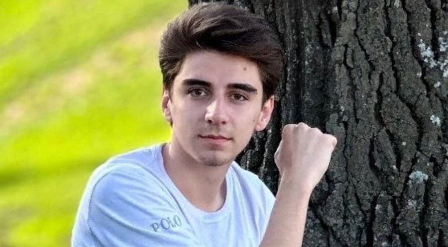 خوەندەکارەکی کورد ل رووسیایێ د ناڤ چەم دە خەنقی