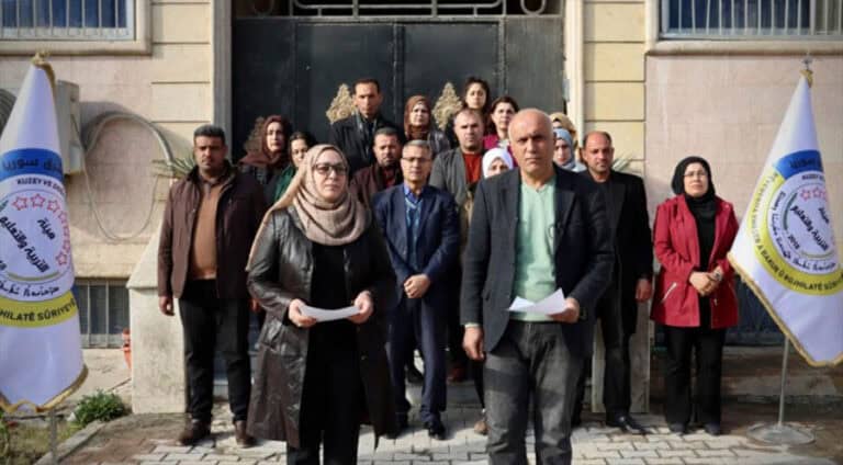 ژ بەر ئێریشێن ترکیەیێ نێزی 90 ھەزار خوەندەکار ژ خوەندنێ بێپار مانە