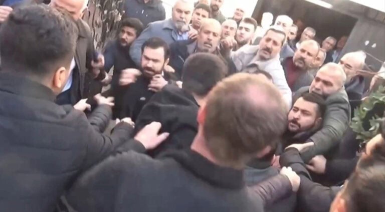 ل روحایێ د چالاکیا پشتەڤانیا رۆژئاڤایێ کوردستانێ دە 10 کەس ھاتن بنچاڤکرن