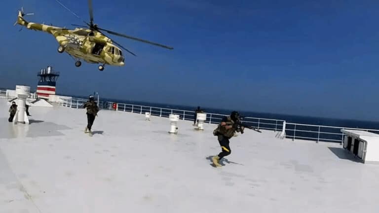 ئامەریکایێ ھەڤپەیمانیەکا ناڤدەولەتی ژ بۆ بەرھنگاربوونا ئێریشێن حووسیان پێک ئانی