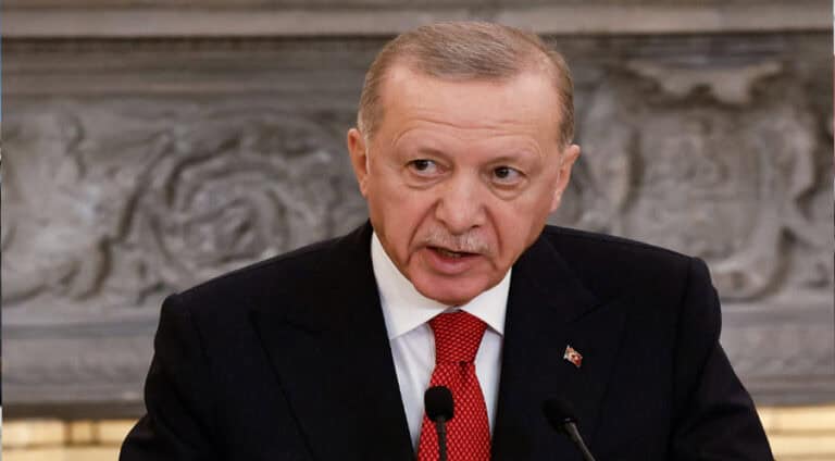 پشتی 13 سالان ئەردۆگان دێ سەردانا ھەولێر و بەغدایێ کت