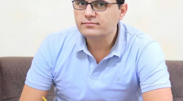 ل سلێمانیێ د بن زەختێن پەکەکێ دە کاریکاتۆرەکا ھونەرمەندەکی رۆژئاڤا کوردستانێ نەھات نیشاندان