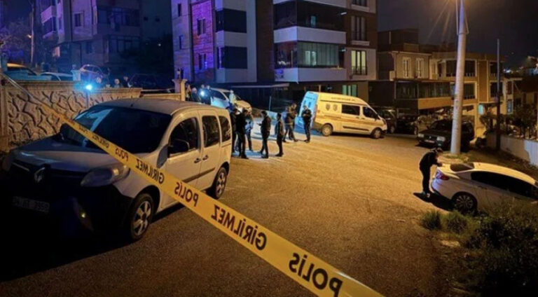 د شەرێ دو مالباتێن جیرانێ ھەڤ دە 5 کەس ھاتن کوشتن، 5 کەس ژی بریندار بوون