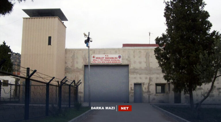 پەکەکە داخوازا سڤککرنا تەجریدا ل سەر ئۆجالان دکە