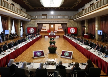 پارلامەنتۆیا ترکیەیێ پێنگاڤێن پێڤاژۆیا ئاشتیێ نیقاش دکە