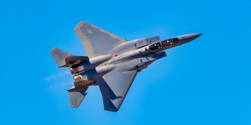 ئامەریکا: 3 فرۆکەیێن مەیێن شەری کەتنە خوارێ