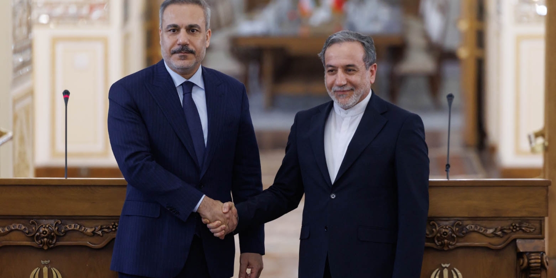 ئیراقچی ژ فیدان رە: ئەم رێزێ ل یەکپارچەییا ئاخا ترکیەیێ دگرن