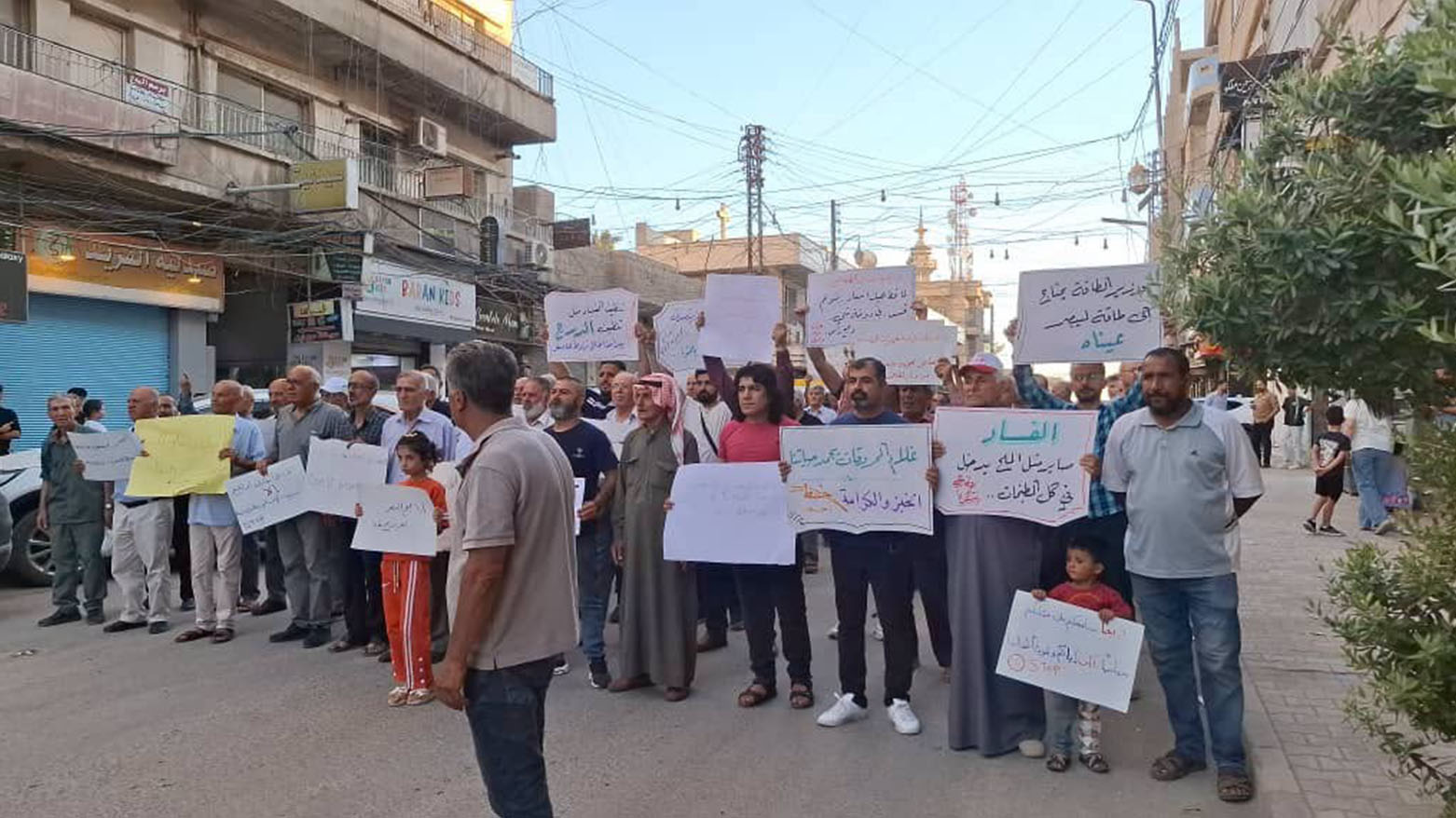 خوەپێشاندانێن دژی گرانبوونا نرخێ سۆتەمەنیێ ل قامشلۆیێ د ھەفتەیا دویەم دە نە