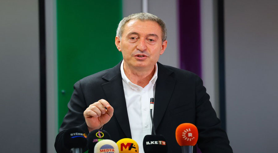 باکرھان: هندەک کەسێن عەلەوی مە ژ کۆلانان ئانین و کرن پارلامەنتەر