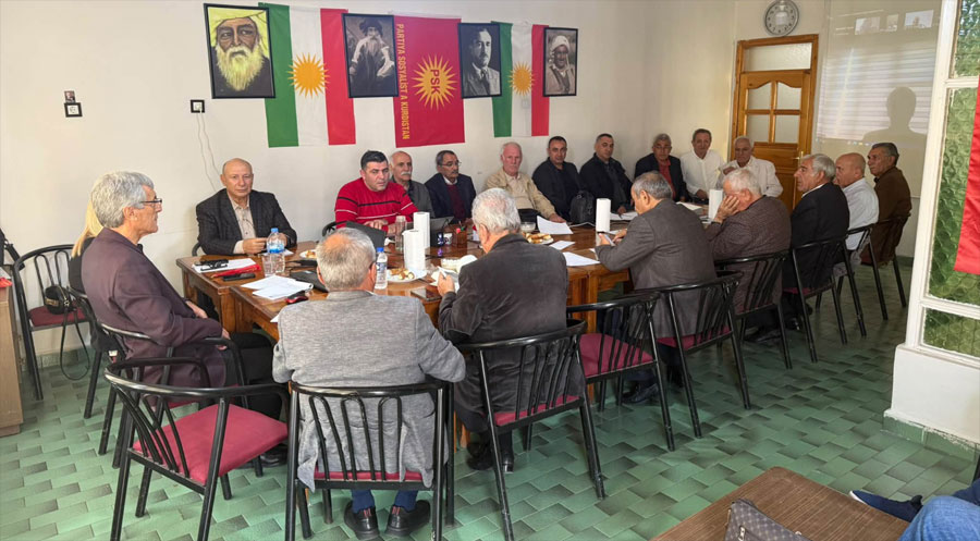 پەسەکە: چەکدانینا پەکەکێ د بەرژەوەندیا کوردان دەیە، لێ نە چارەسەریا پرسا کوردە