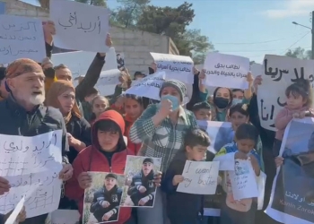 بنەماڵەی شەڕڤانە بێسەروشوێنەکانی هەسەدە لە قامیشلۆ دەپرسن: ڕۆڵەکانمان لە کوێن؟!