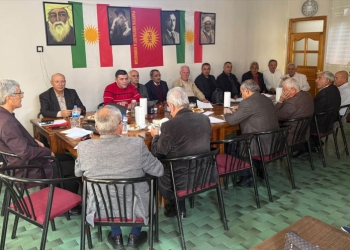 پەسەکە: چەکدانانی پەکەکە لە بەرژەوەندی کوردە، بەڵام چارەسەری پرسی کورد نییە